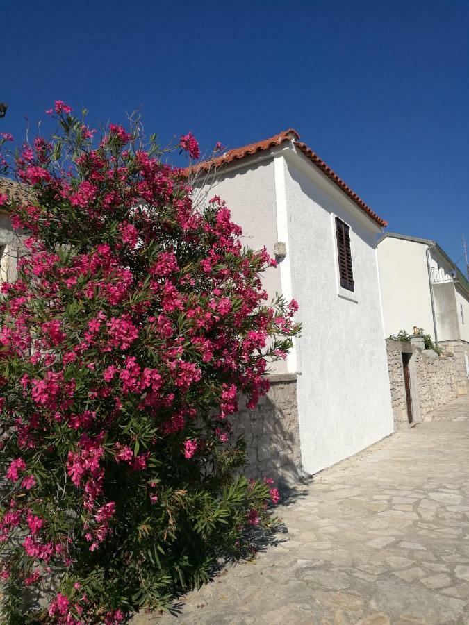 Littel Studio Franceska يزيرا المظهر الخارجي الصورة
